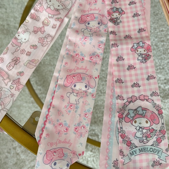 HELLO KITTY OR MY MELODY PINK TWILLY SCARF💕 - Picture 7 of 7